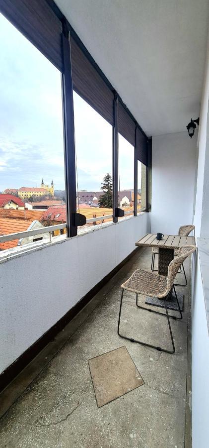Moma Central Oradea Bagian luar foto